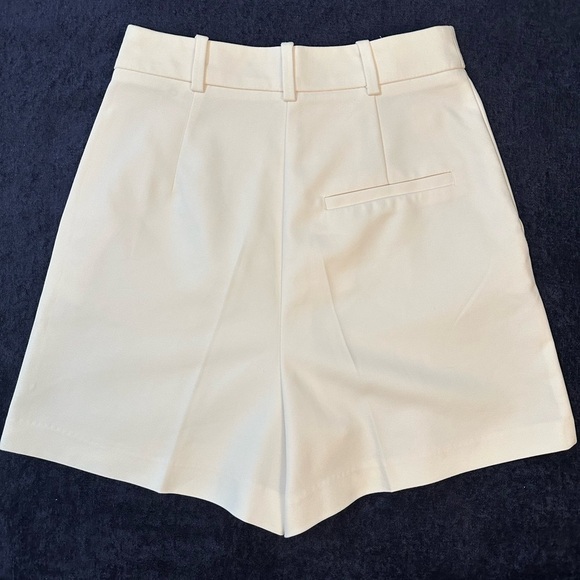 NWOT Zara Cream High-Waisted Shorts with Button Detail - Picture 6 of 14